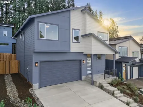 284 NW Mawrcrest Avenue Gresham OR 97030