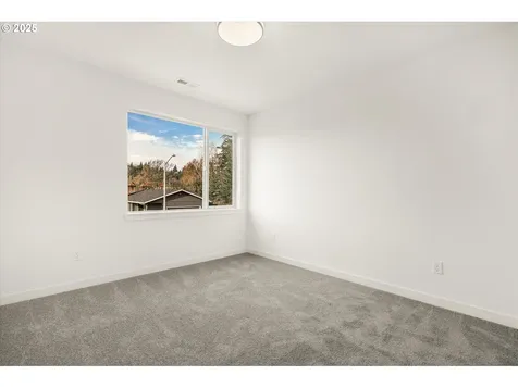 284 NW Mawrcrest Avenue Gresham OR 97030