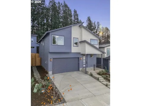 284 NW Mawrcrest Avenue Gresham OR 97030