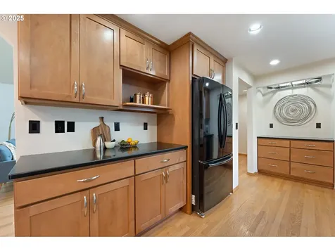 8814 SW 19th Avenue Portland OR 97219