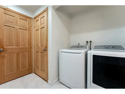 8814 SW 19th Avenue Portland OR 97219