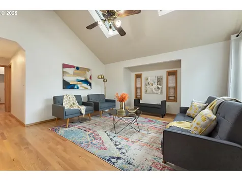 8814 SW 19th Avenue Portland OR 97219