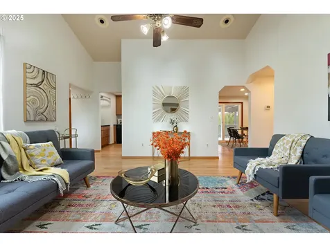 8814 SW 19th Avenue Portland OR 97219