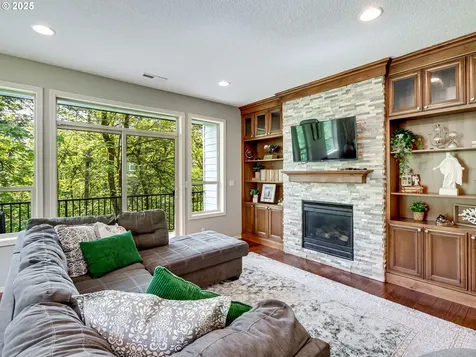 4868 Y Street Washougal WA 98671
