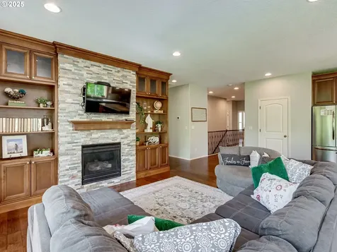 4868 Y Street Washougal WA 98671