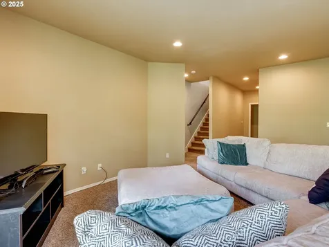 4868 Y Street Washougal WA 98671