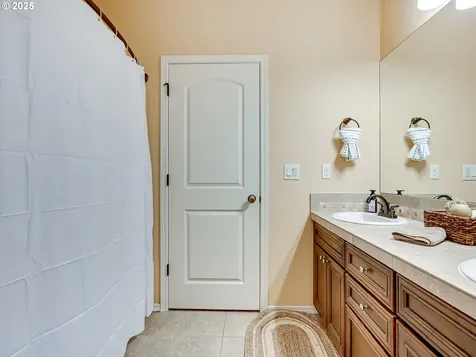4868 Y Street Washougal WA 98671