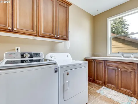 4868 Y Street Washougal WA 98671