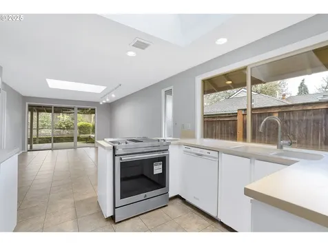 13655 SW Pommel Court Beaverton OR 97008
