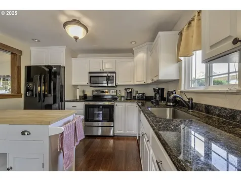 377 NW 183rd Avenue Beaverton OR 97006