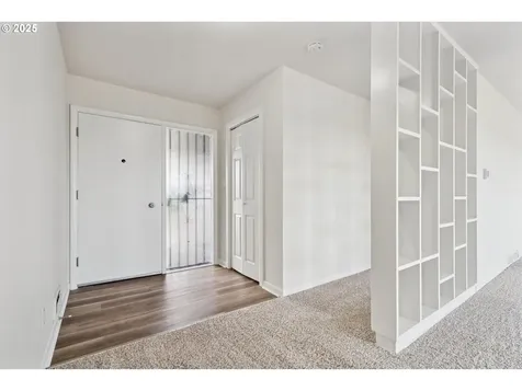 12115 NE Fargo Court Portland OR 97220