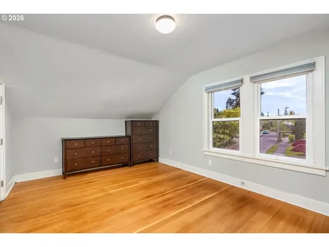 9707 N Lombard Street Portland OR 97203
