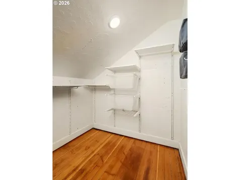 9707 N Lombard Street Portland OR 97203