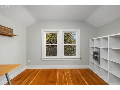 9707 N Lombard Street Portland OR 97203