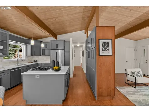 17125 Fernwood Drive Lake Oswego OR 97034