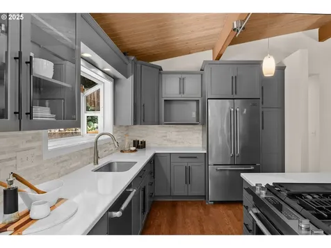 17125 Fernwood Drive Lake Oswego OR 97034