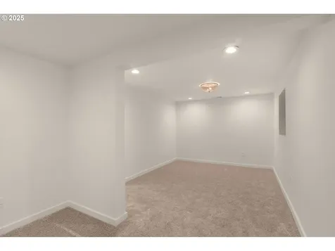 17125 Fernwood Drive Lake Oswego OR 97034