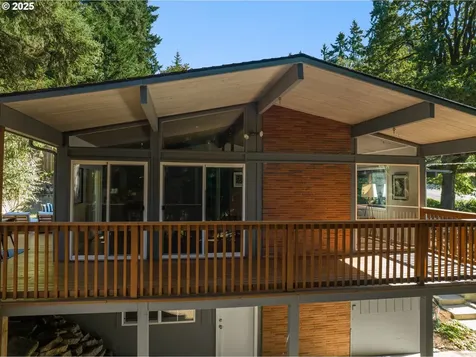 17125 Fernwood Drive Lake Oswego OR 97034