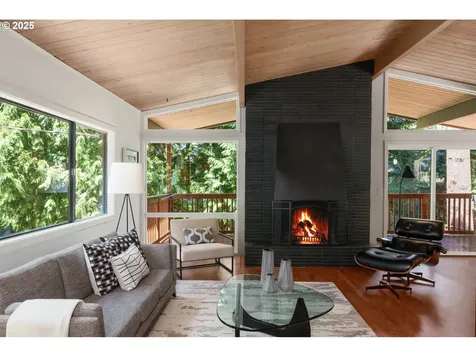 17125 Fernwood Drive Lake Oswego OR 97034
