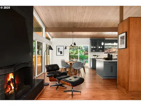 17125 Fernwood Drive Lake Oswego OR 97034