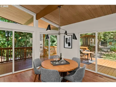 17125 Fernwood Drive Lake Oswego OR 97034