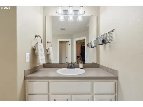 6808 NE 106th Street Vancouver WA 98686