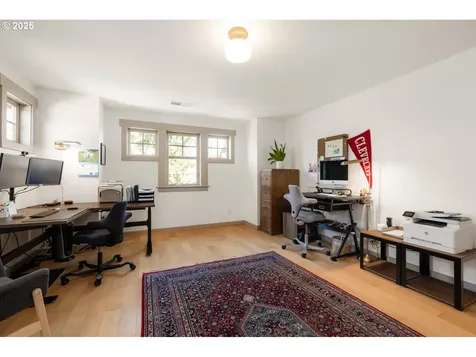 2400 N Alberta Street Portland OR 97217