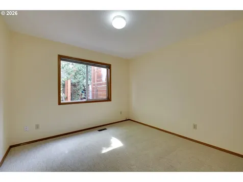 1360 N Locust Street Canby OR 97013