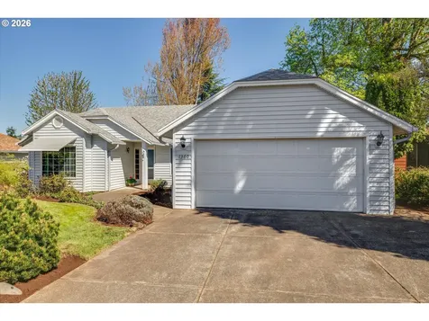 1360 N Locust Street Canby OR 97013