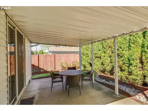 1360 N Locust Street Canby OR 97013