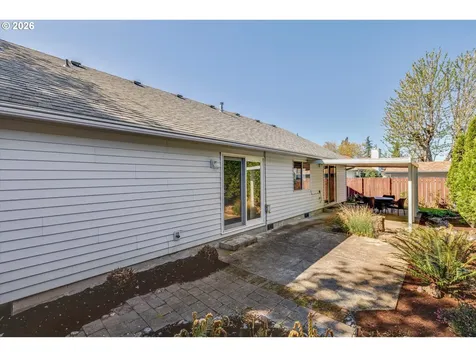 1360 N Locust Street Canby OR 97013