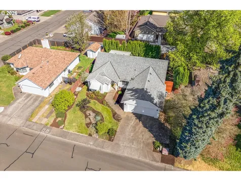 1360 N Locust Street Canby OR 97013