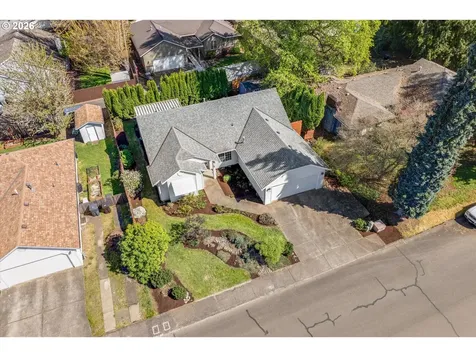 1360 N Locust Street Canby OR 97013