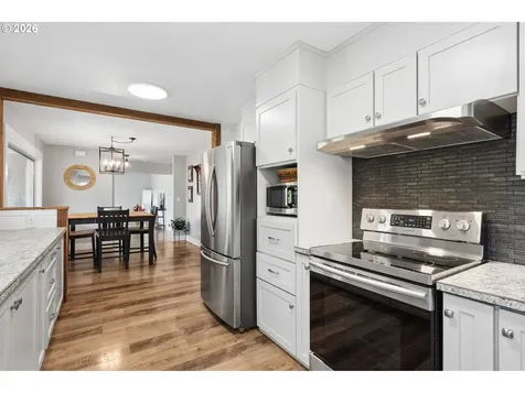 17955 Evergreen Drive Cloverdale OR 97112