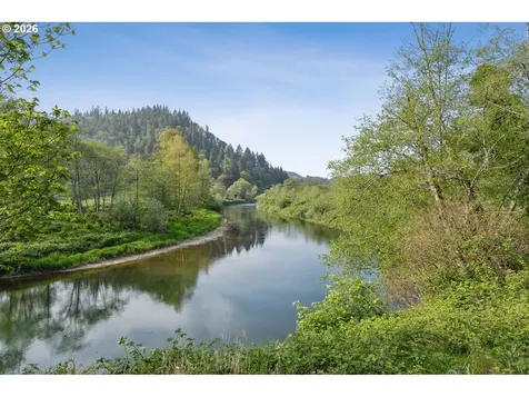 17955 Evergreen Drive Cloverdale OR 97112