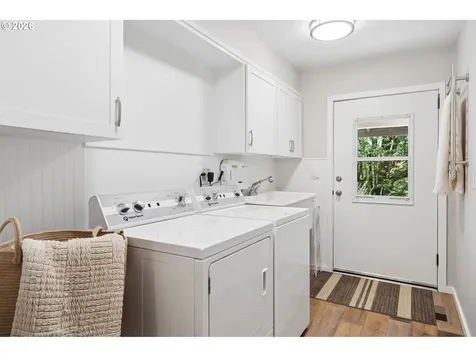 17955 Evergreen Drive Cloverdale OR 97112