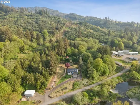 17955 Evergreen Drive Cloverdale OR 97112