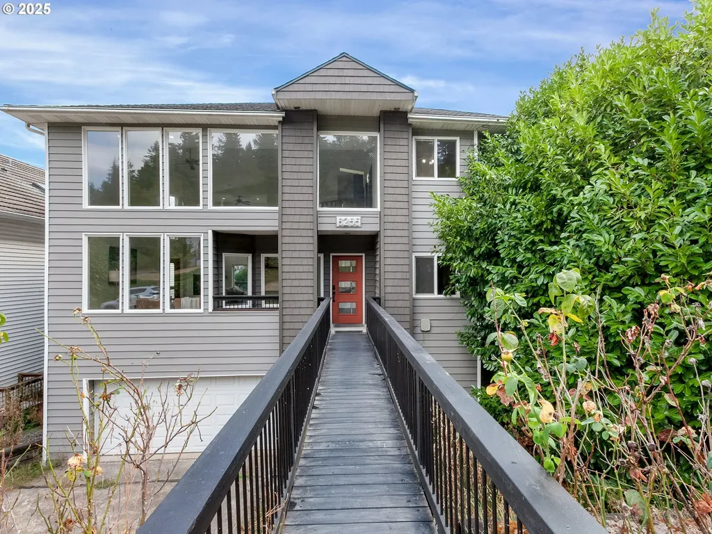 6255 Barlow Street West Linn OR 97068