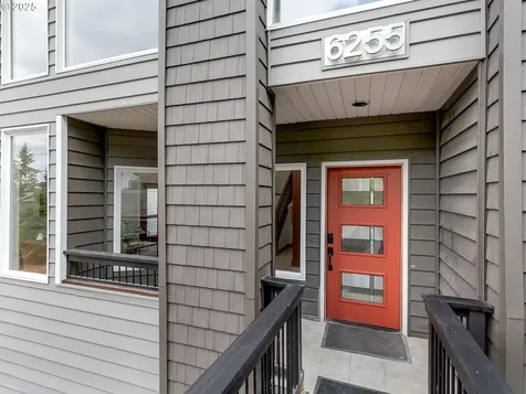 6255 Barlow Street West Linn OR 97068