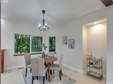 6255 Barlow Street West Linn OR 97068