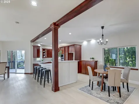 6255 Barlow Street West Linn OR 97068