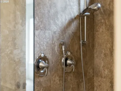 421 N Helens View Drive Ridgefield WA 98642