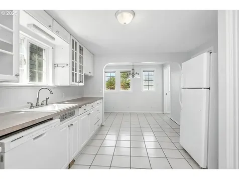 407 S 2nd Avenue Rockaway Beach OR 97136