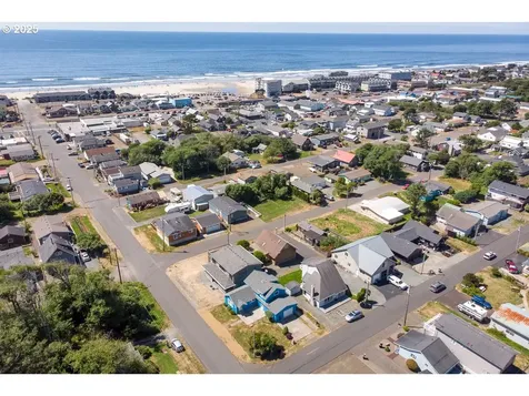407 S 2nd Avenue Rockaway Beach OR 97136