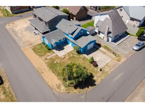 407 S 2nd Avenue Rockaway Beach OR 97136
