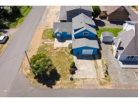 407 S 2nd Avenue Rockaway Beach OR 97136
