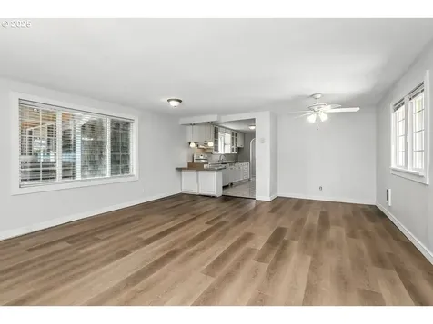 407 S 2nd Avenue Rockaway Beach OR 97136