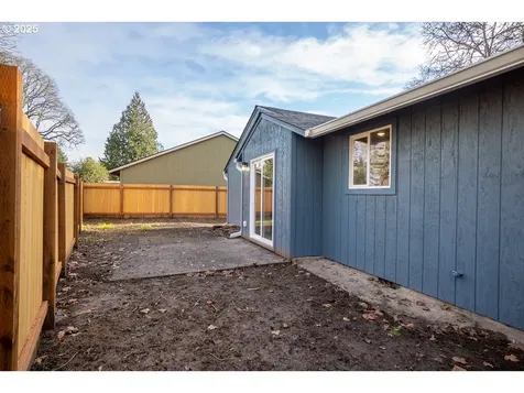 243 NE Hyde Circle Hillsboro OR 97124