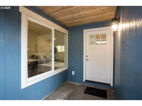 243 NE Hyde Circle Hillsboro OR 97124