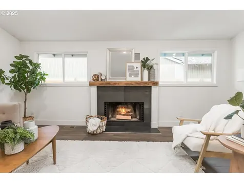 243 NE Hyde Circle Hillsboro OR 97124
